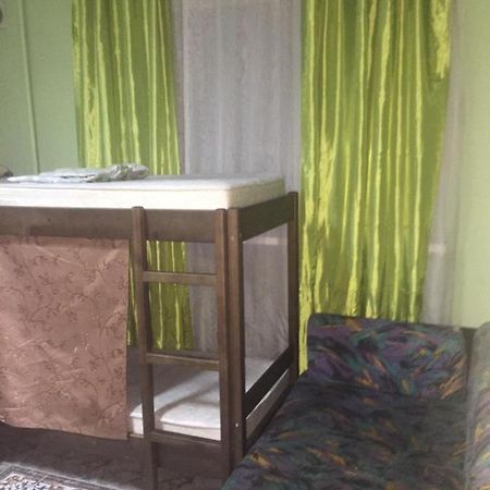 Ararat-Shulyavskaya Hostel Kiev Esterno foto