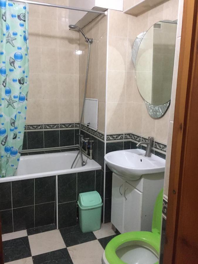 Ararat-Shulyavskaya Hostel Kiev Esterno foto
