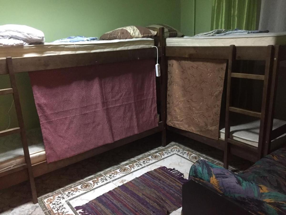 Ararat-Shulyavskaya Hostel Kiev Esterno foto
